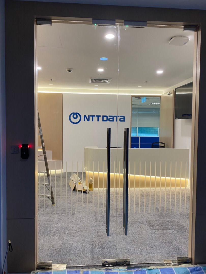 NTT Data · cámaras en 7 oficinas de EE.UU.